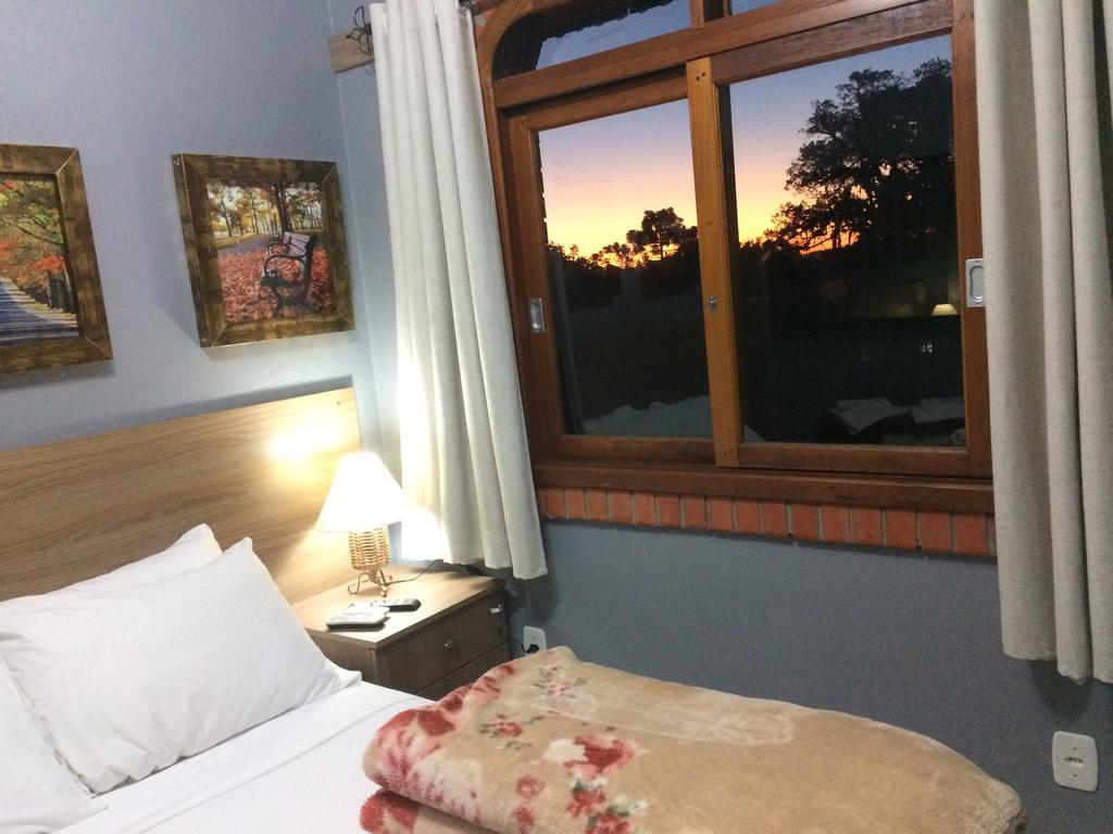 Residencial Quatro Estacoes Apartment Canela Bagian luar foto